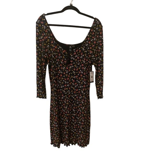 NWT Volcom Juniors' Stone Steezee Printed Mini Dress, size XSmall - Picture 2 of 10